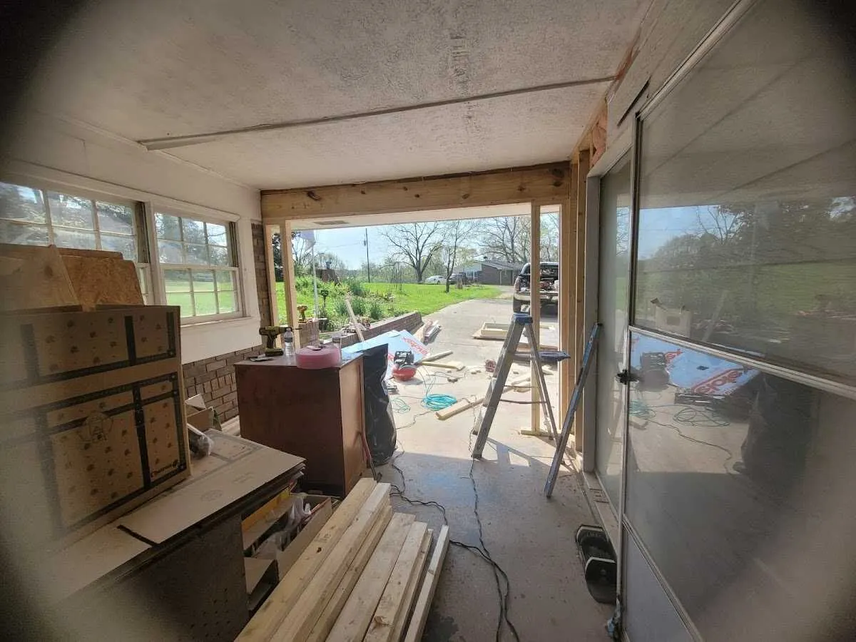 Air movers and dehumidifier for Drying & Dehumidification in Alpharetta